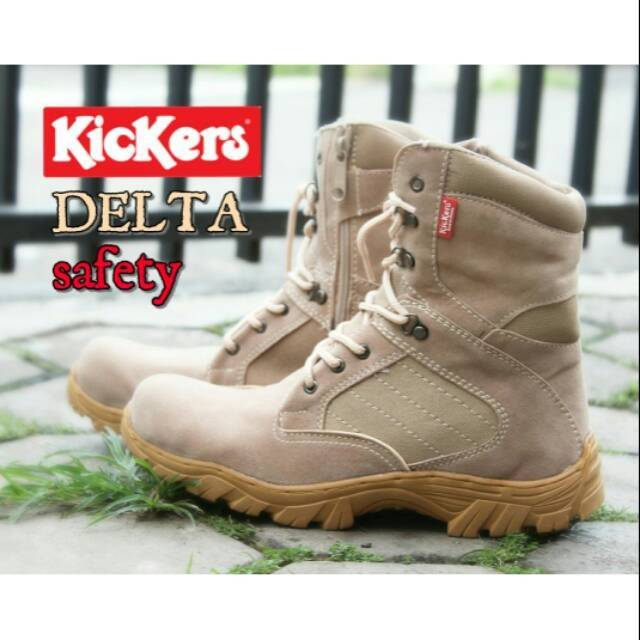 SEPATU BOOTS KICKERS