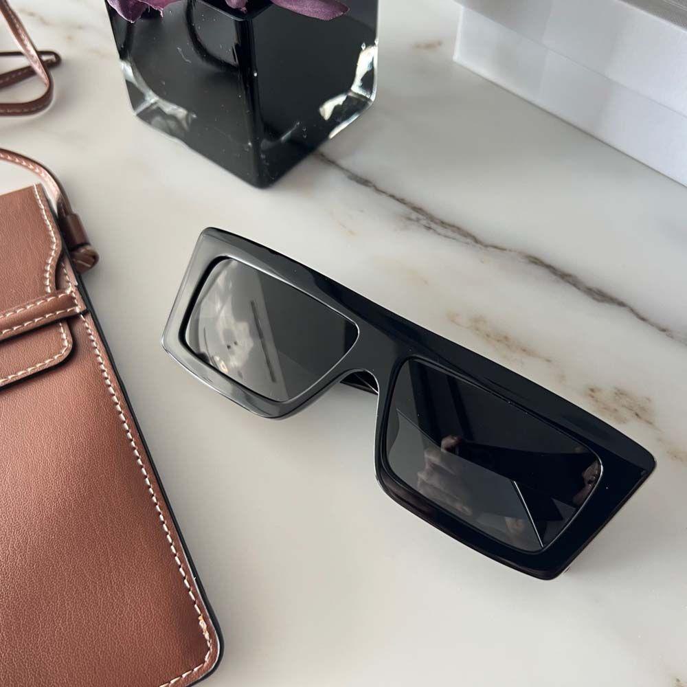 Mxbeauty Wanita Kacamata Hitam Eropa Dan Amerika Punk Hip Pop Bingkai Besar UV400 Hitam Kacamata Matahari Gaya Korea Sunglasses