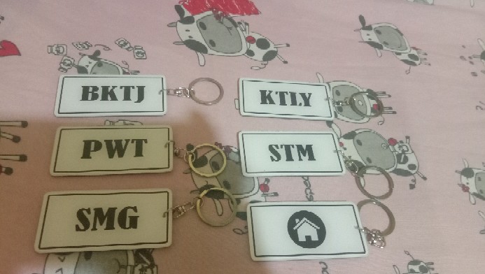 Gantungan Kunci Nomor Kamar Kos Hotel Penginapan Villa Acrilik
