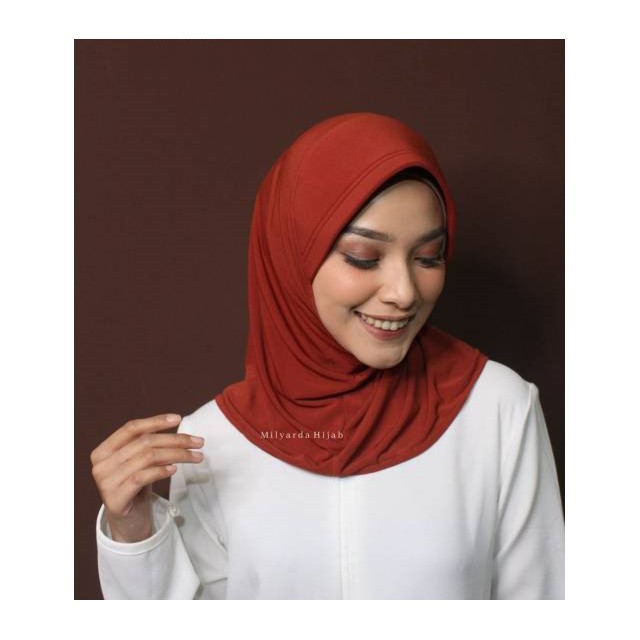 Jilbab kantor Marshanda / Bego Poly / Jilbab Kerja Instan-1
