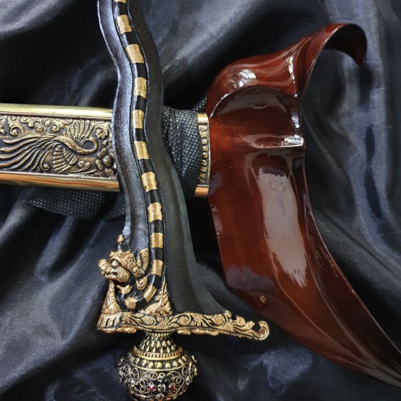 Keris Nogo Weling IV Kinatah Sepuh Emas