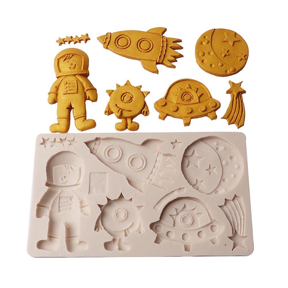 Top Cake Mold Aman Astronot Silicone Sugarcraft Mold