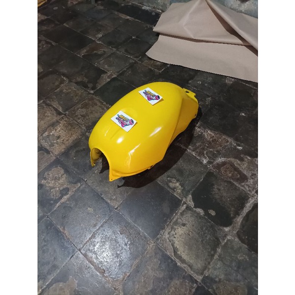 Tangki Bensin kuning (Fuel Tank) Honda Tiger 2000 Old Type - Kodepart 17510KCJ661FMB