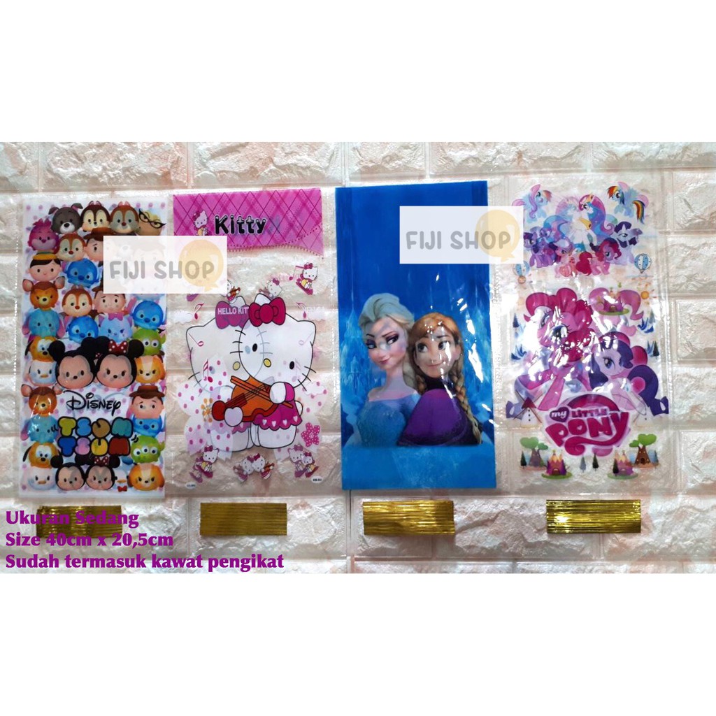 

Plastik Snack / Bingkisan / Souvenir Ulang Tahun Anak ukuran Sedang Girl