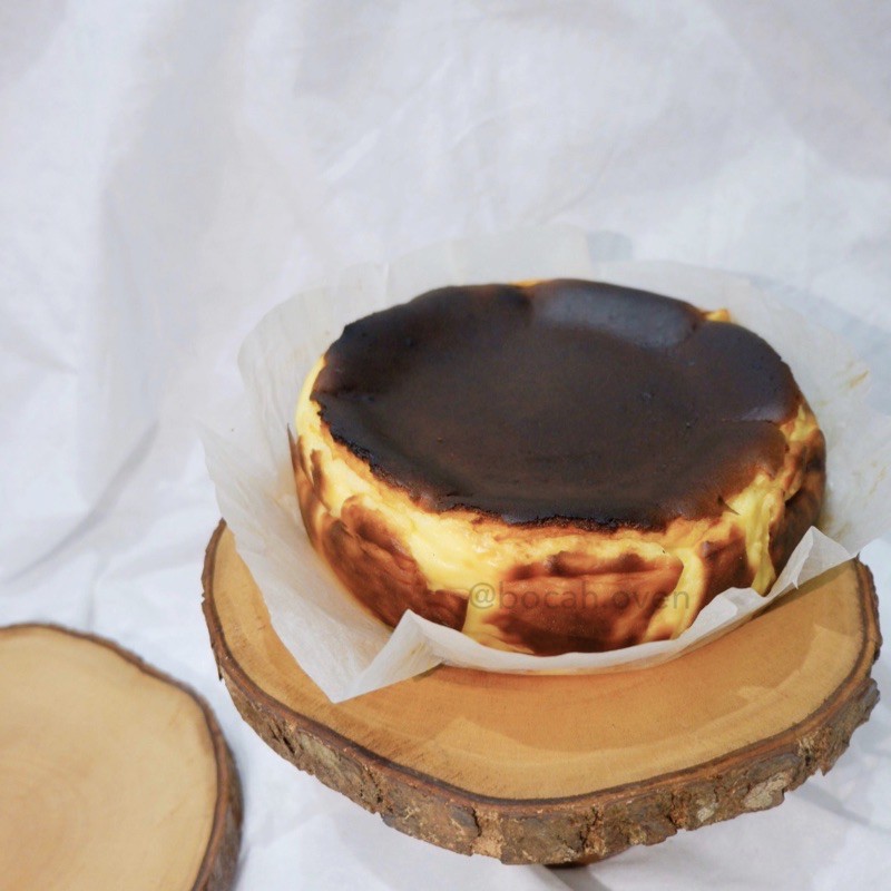 

Burnt Cheesecake diameter 18cm