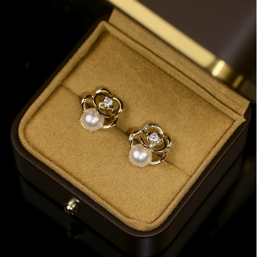 ANTING TITANIUM KOREA PEREMPUAN DEWASA MOTIF BUNGA KECIL MUTIARA PEARL AKSESORIS GIWANG ANT85