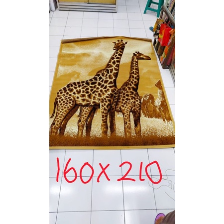 Karpet permadani motif hewan