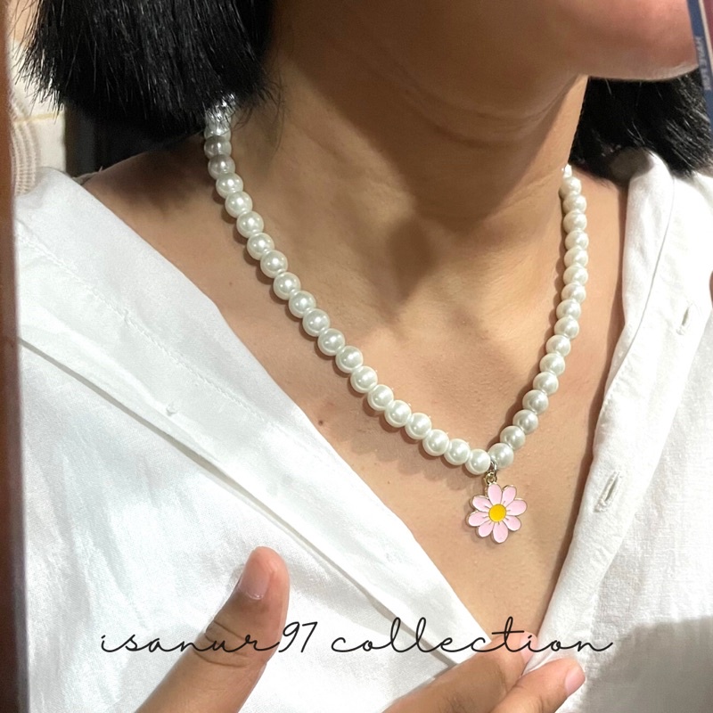 Daisy Pearl Necklace | Kalung Mutiara Liontin Bunga Daisy Necklace Pearl Enamel Daisy