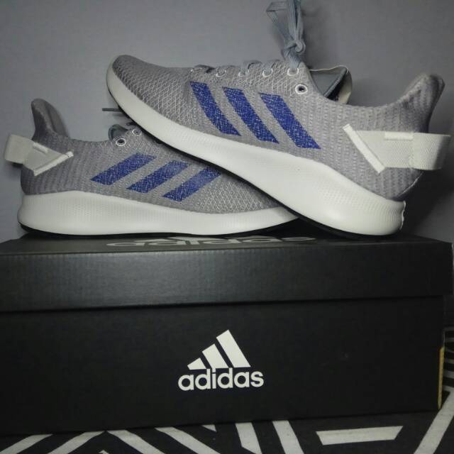 Adidas Sensebounce + Street M