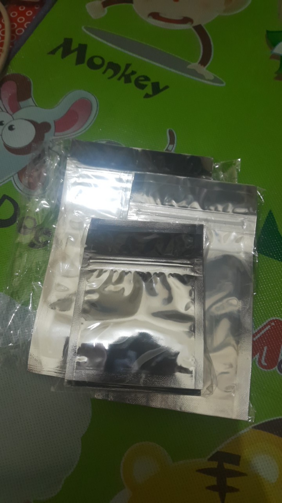 Plastik Klip Metalized Silver 9cm X 15cm Kemasan Plastik Flat Bottom Ziplock [isi 10pcs ]