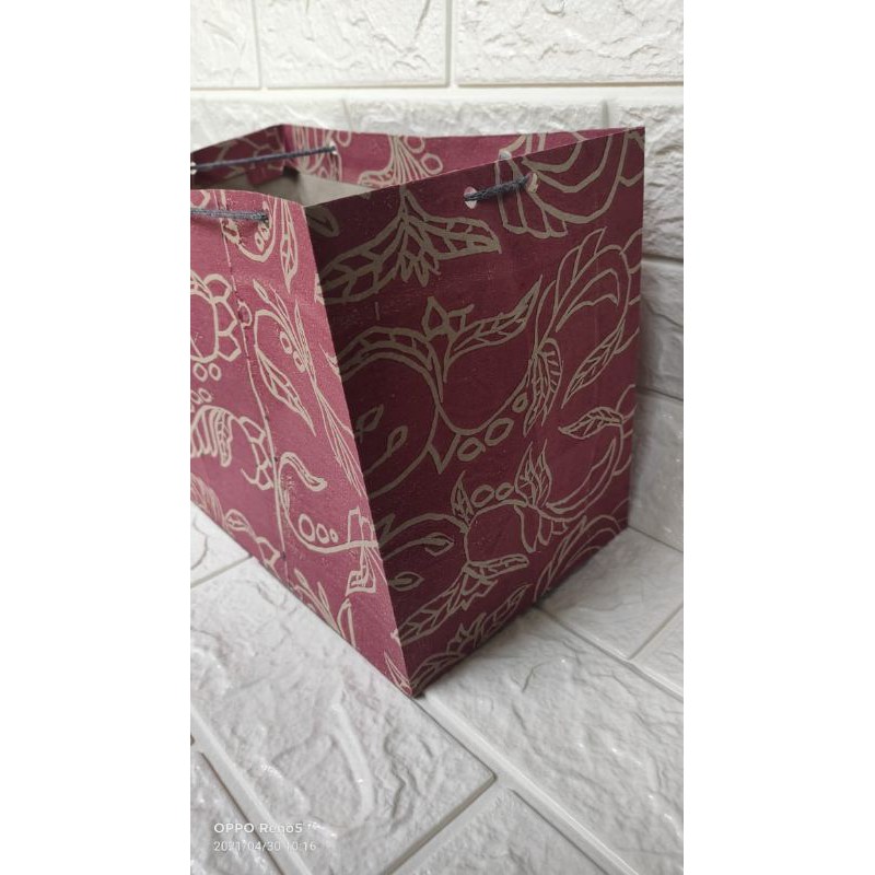 Paper Bag Tas Kertas Motif Ukuran  20 x 26 x 15 ( N-X)