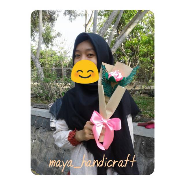 

Hand buket by maya handicrat ..
