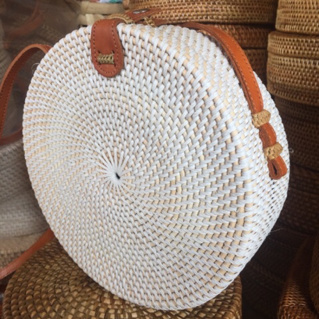 Tas Rotan / Tas Bulat / Tas Bali / Tas Raisa polos putih