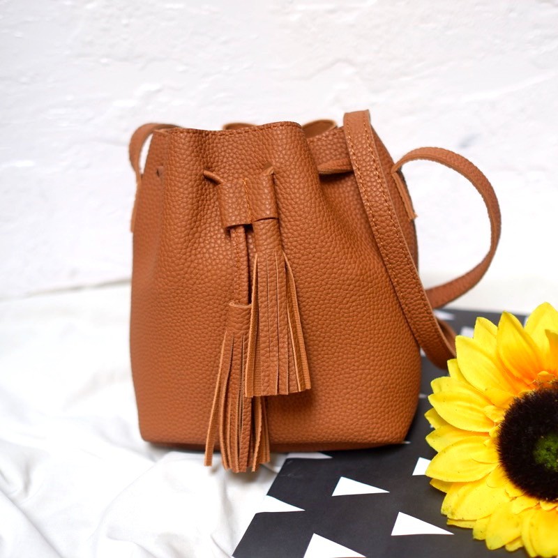 Drawstring Slingbag Import / Tas selempang serut bucket bag free pouch PU Kulit sintetis