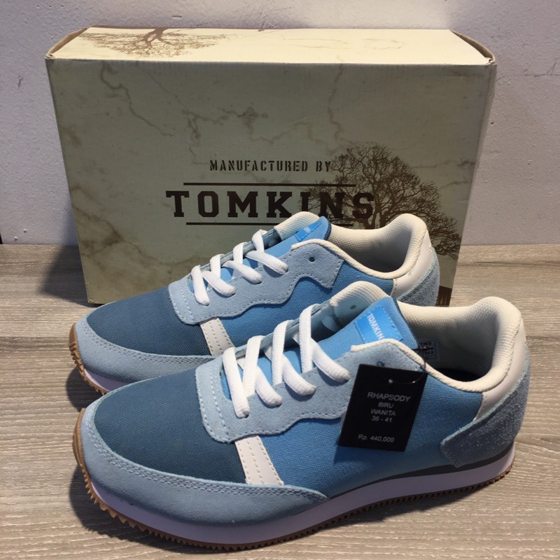 Tomkins / Sepatu Wanita / Sneakers Wanita
