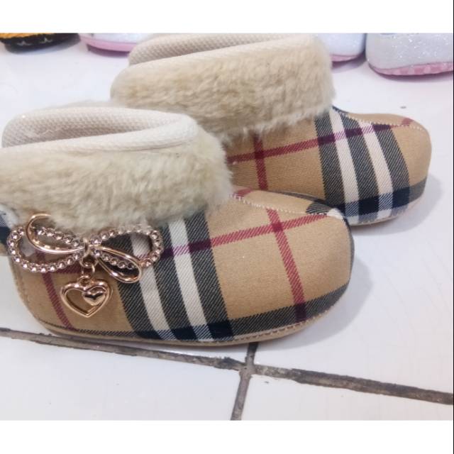 Sepatu baby burberry boots