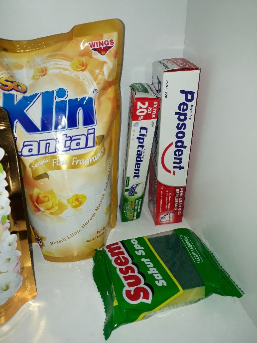 So Klin Lantai Pouch 800ml