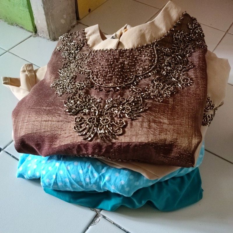 gamis brukat pesta