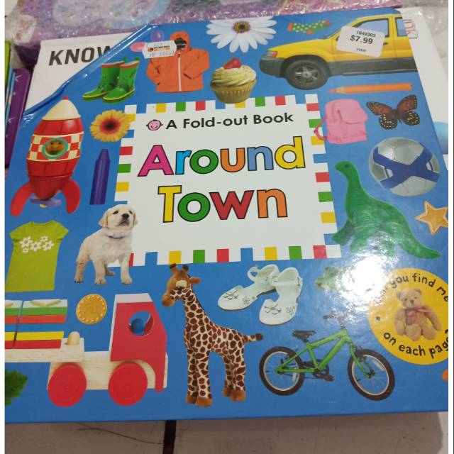 

Fold out book Around Town