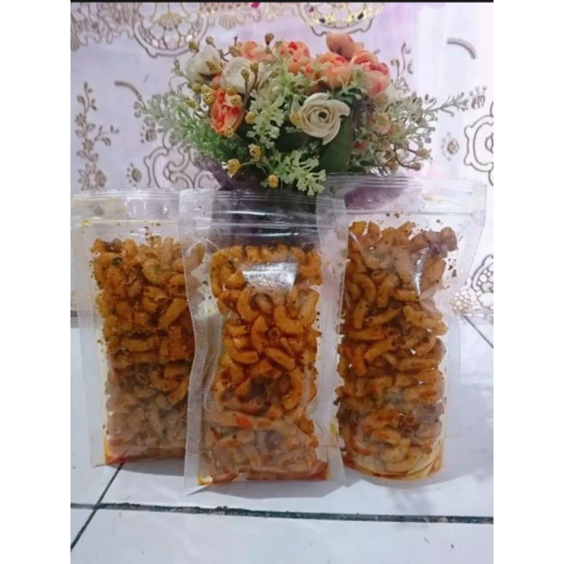 

makaroni kriuk gurih&pedas