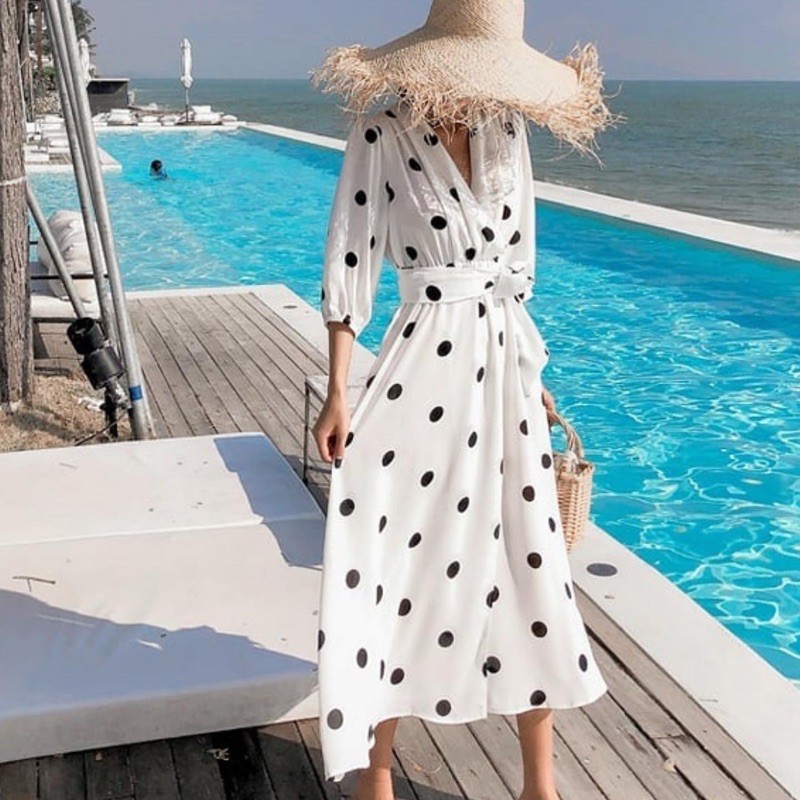 dress vintage casual panjang dengan belt motif polkadot putih atau hitam model flare CODE TG49-819