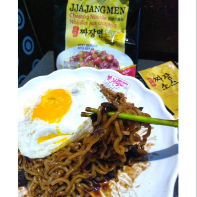 Paldo Jjajangmen Korean Noodle chapaghetti mikuya takoyaki mie goreng jajangmyeon instant mie kecap korean snack