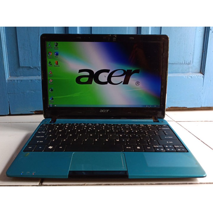 Acer Aspire One 722 2GB 320GB AMD ATI AO722 12 Inch Warna