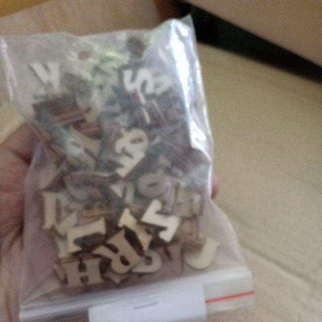 1 Pak Huruf Kayu