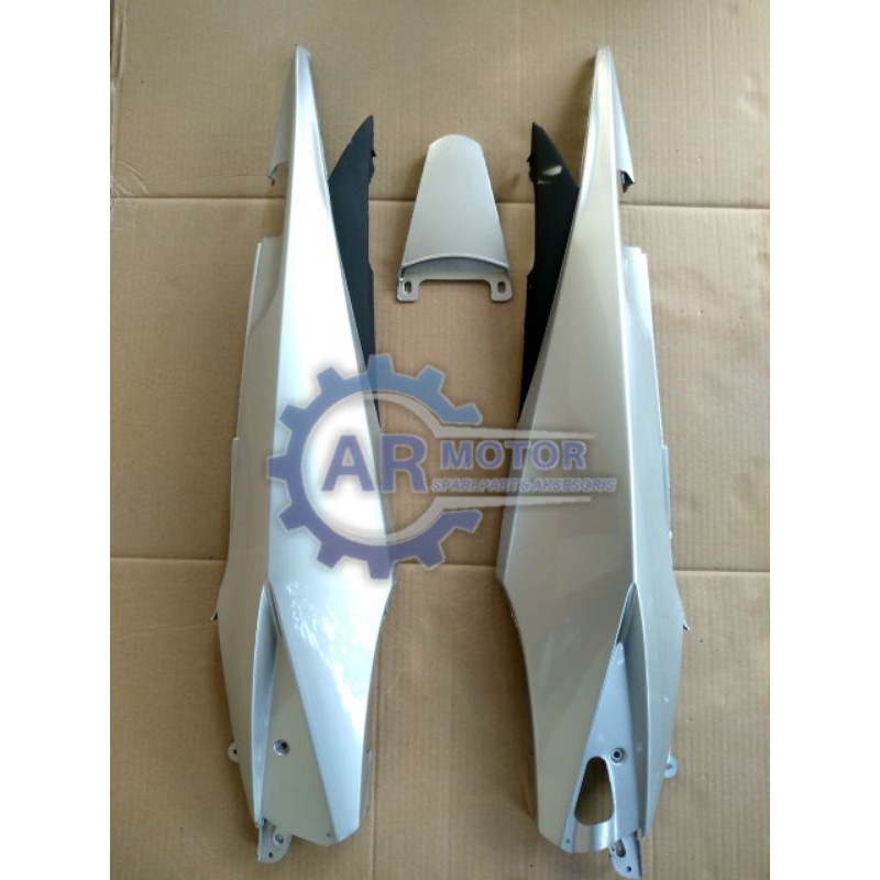 BODY BELAKANG JUPITER MX LAMA / OLD SILVER Cover Body Halus Jupiter Mx Lama Cover Body Kasar Jupiter