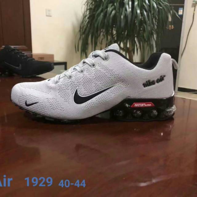 sepatu sport nike air max