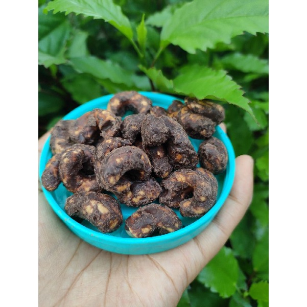 

KACANG METE MATANG RASA COKLAT-KACANG METE BALUT COKLAT