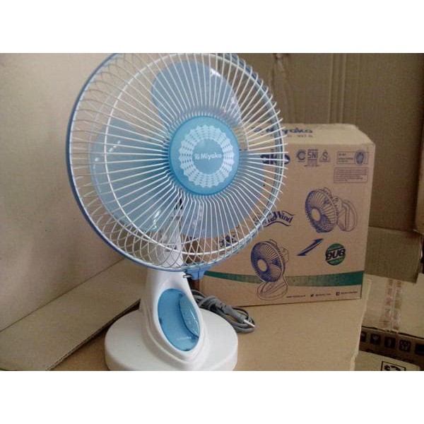 Miyako Kipas Angin KAD 927 /Kipas Meja / Wall Fan 927 (2in1)