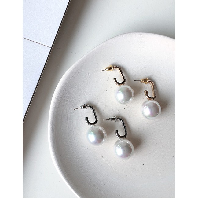 LRC Anting Tusuk Fashion Silver 925 Silver Pin Studded Curved Pearl Earrings F70453