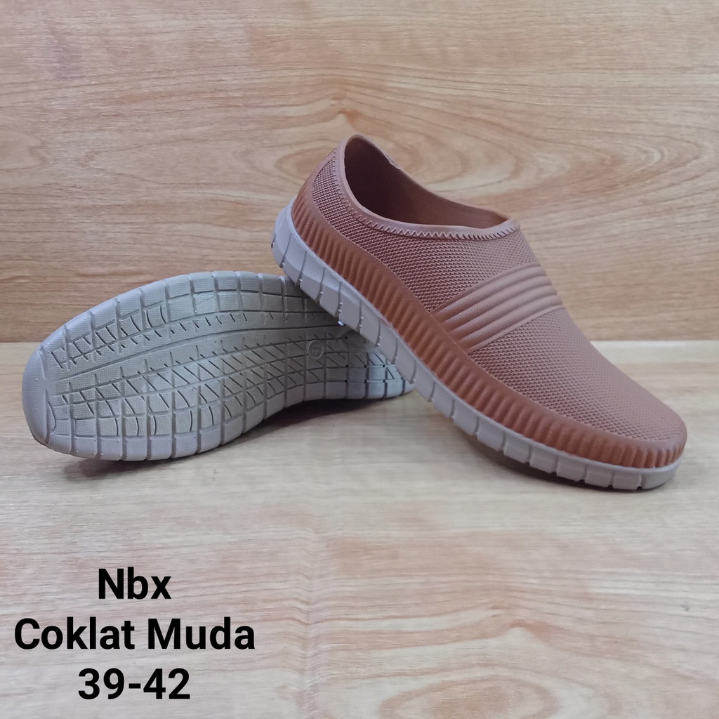 (COD) Sepatu Karet Pantofel Formal Pria Anti Air ATT NBX 663