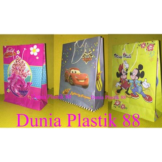 

isi10pc goodie PARTY BAG KECIL S 17x21cm tas kertas karakter anak ulang tahun ultah GAMBAR RANDOM