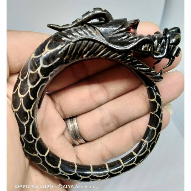 GELANG AKAR BAHAR HITAM JUMBO UKIR NAGA