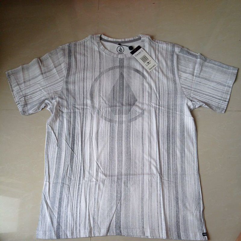 kaos VOLCOM unique print original putih size XL