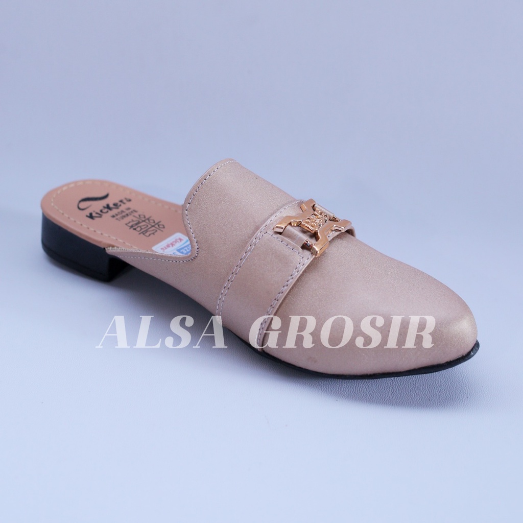 SEPATU SANDAL WANITA SLOP CASUAL MURAH -  SALE FLAT SHOES WANITA DEWASA REMAJA SLOP KICKERS TRENDI NYAMAN DIPAKAI TERMURAH - SANDAL SLOP KICKERS TERBARU 2022 - SANDAL SLOP CASUAL WANITA TERMURAH -  Sandal Slop Brukat - Slip Sandal Wanita Slop / Selop Cewe