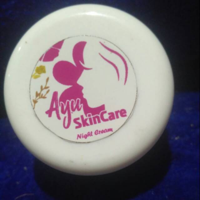 

Ayu Whitening Night Cream yang akan buat kulitmu sehat