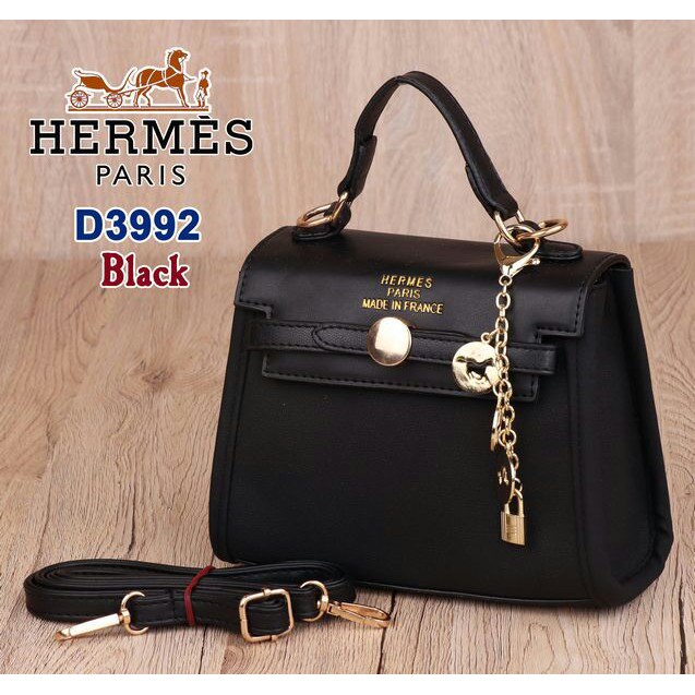 SALE  SLING Bag/TAS WANITA HM D3992