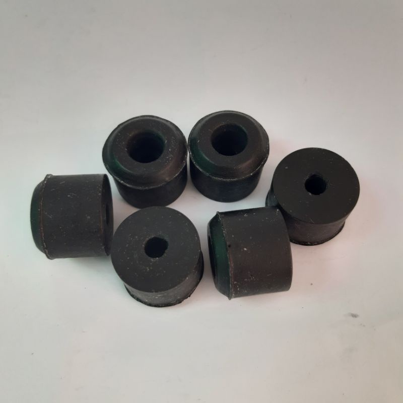 Karet Stopper Penahan Pintu Bak Belakang CARRY 1.0 1.3 1.5 ST100 FUTURA T120SS Karet Stopper Stoper Bak Belakang Carry St100 Extra 1.0 1.3 1.5 Futura T120ss CERY CERRY KERY CARY PUTURA