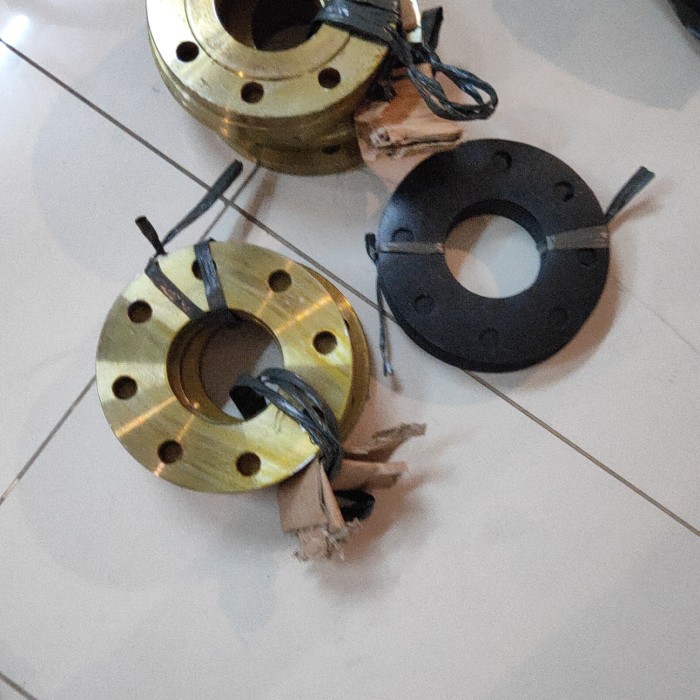 Flange besi PN 16 8 INCH