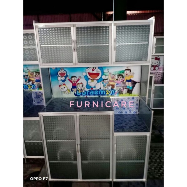 lemari Piring Kaca Alumunium 3 pintu Full Gambar Doraemon