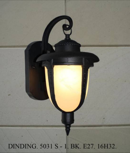 Lampu Dinding/Lampu Outdoor/Lampu Tempel /Lampu Taman/Lampu Tidur / Lampu Pilar/ Lampu Antik 5031/1 Gold/black