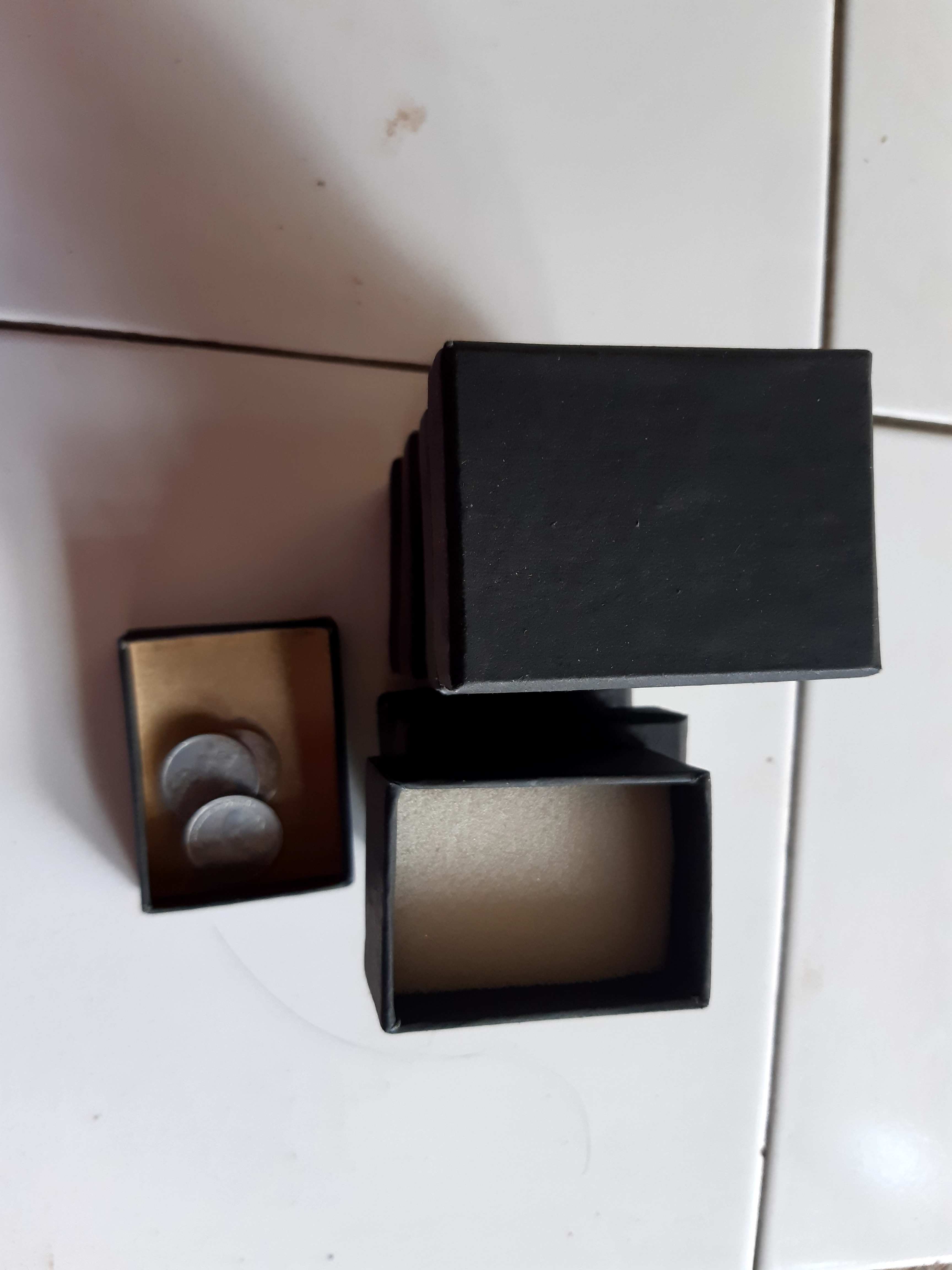 Box Utk Packing Acc 6x5x3 Cm Cover Luar Dalam Cetak Logo Dan Busa