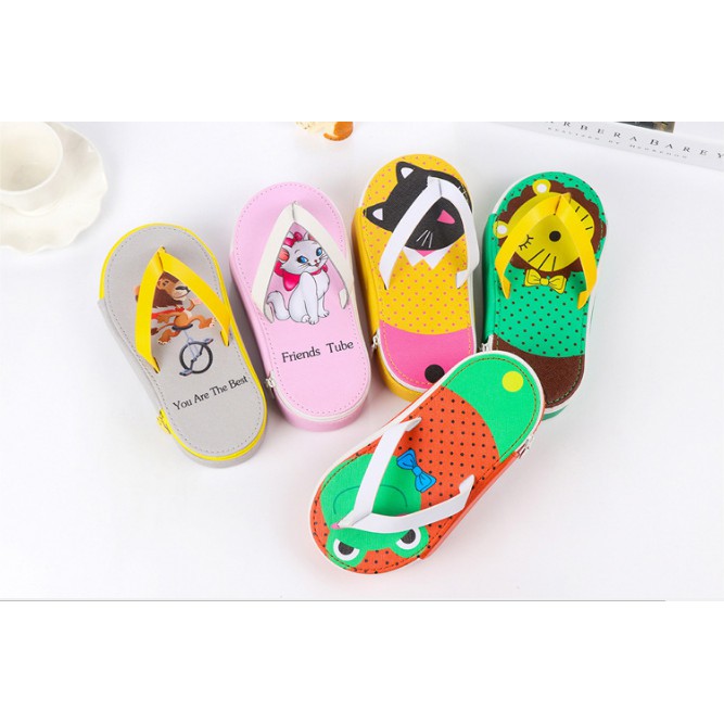 

BLS 076 Kotak Pensil kain Selenting model Sandal / Pencil Box Selenting fabric Sandals