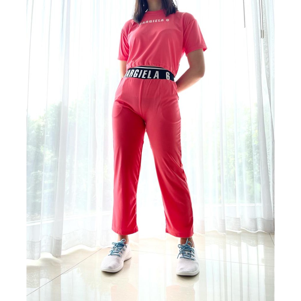 Setelan Sporty Wanita / One Set / Women Sporty Set