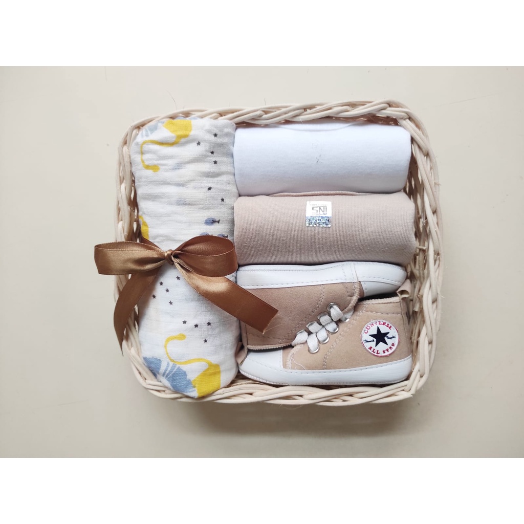 Hampers Parcel Paket Gift Set Kado Hadiah Newborn Baby Bayi Lahiran Rattan