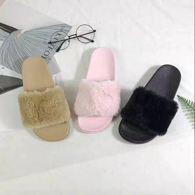 Sandal selop bulu