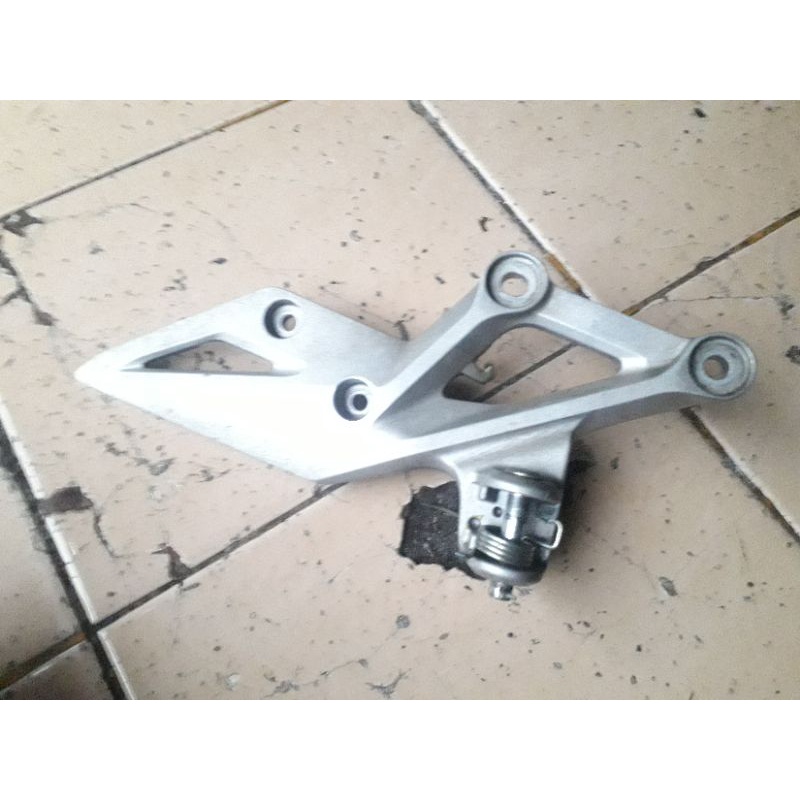 POSTEP KANA DEPAN CBR LED 150 2017 ORIGINAL